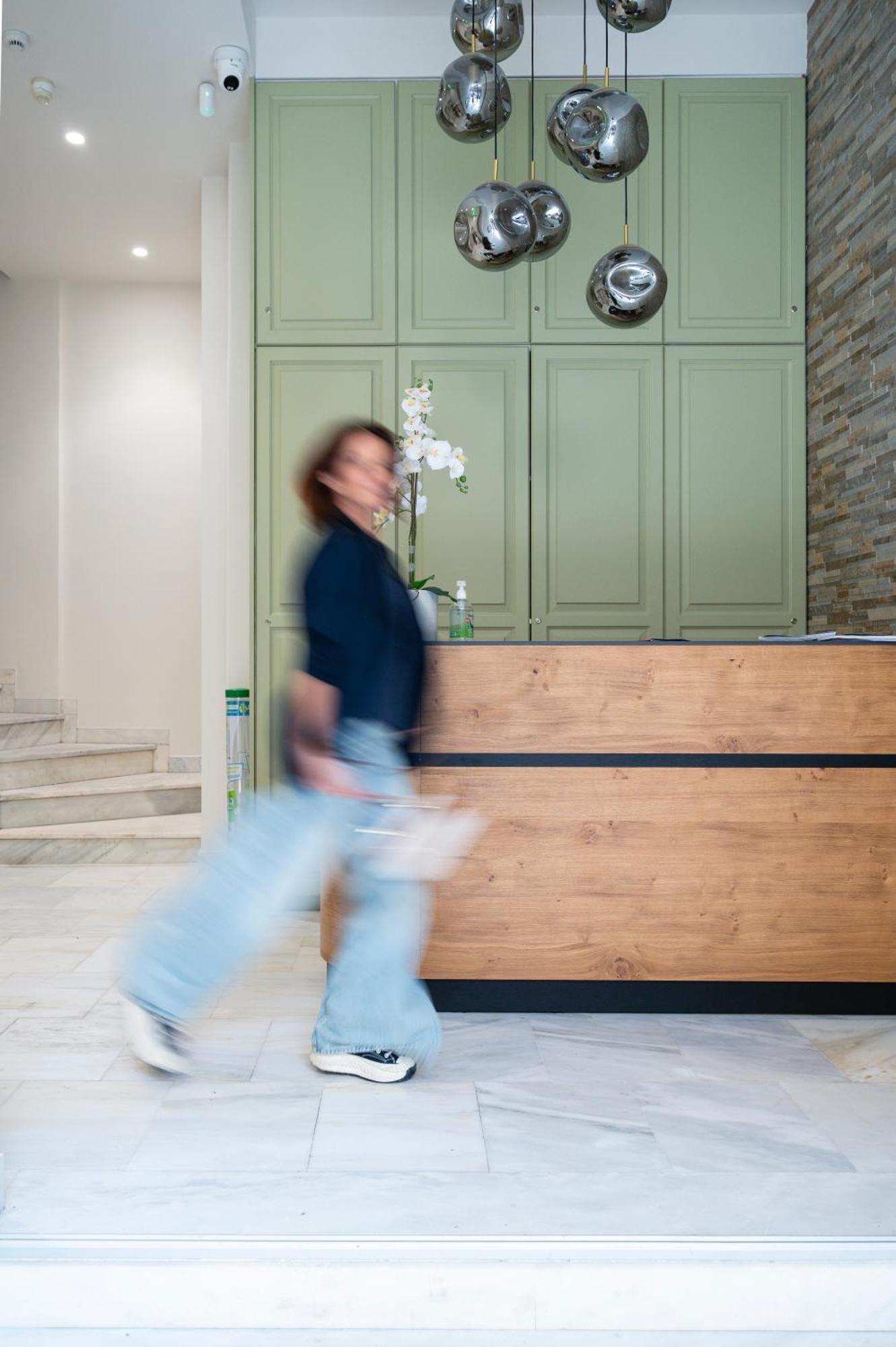 Hestia - Kolokotroni 23 Hotel Athena Bagian luar foto