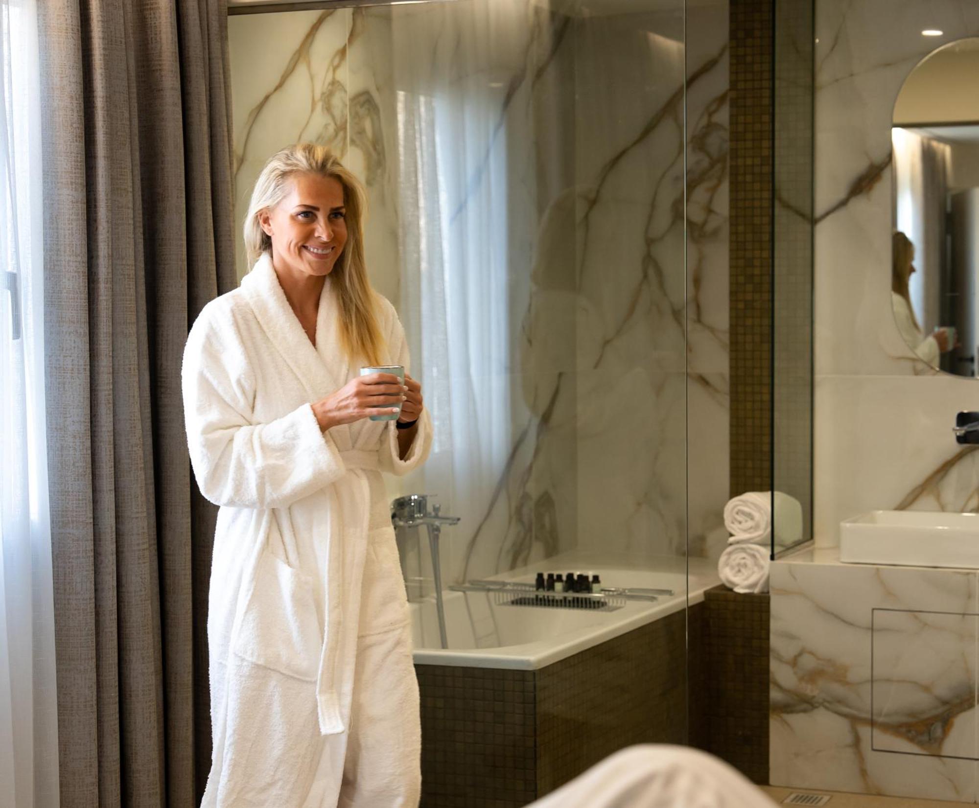 Hestia - Kolokotroni 23 Hotel Athena Bagian luar foto