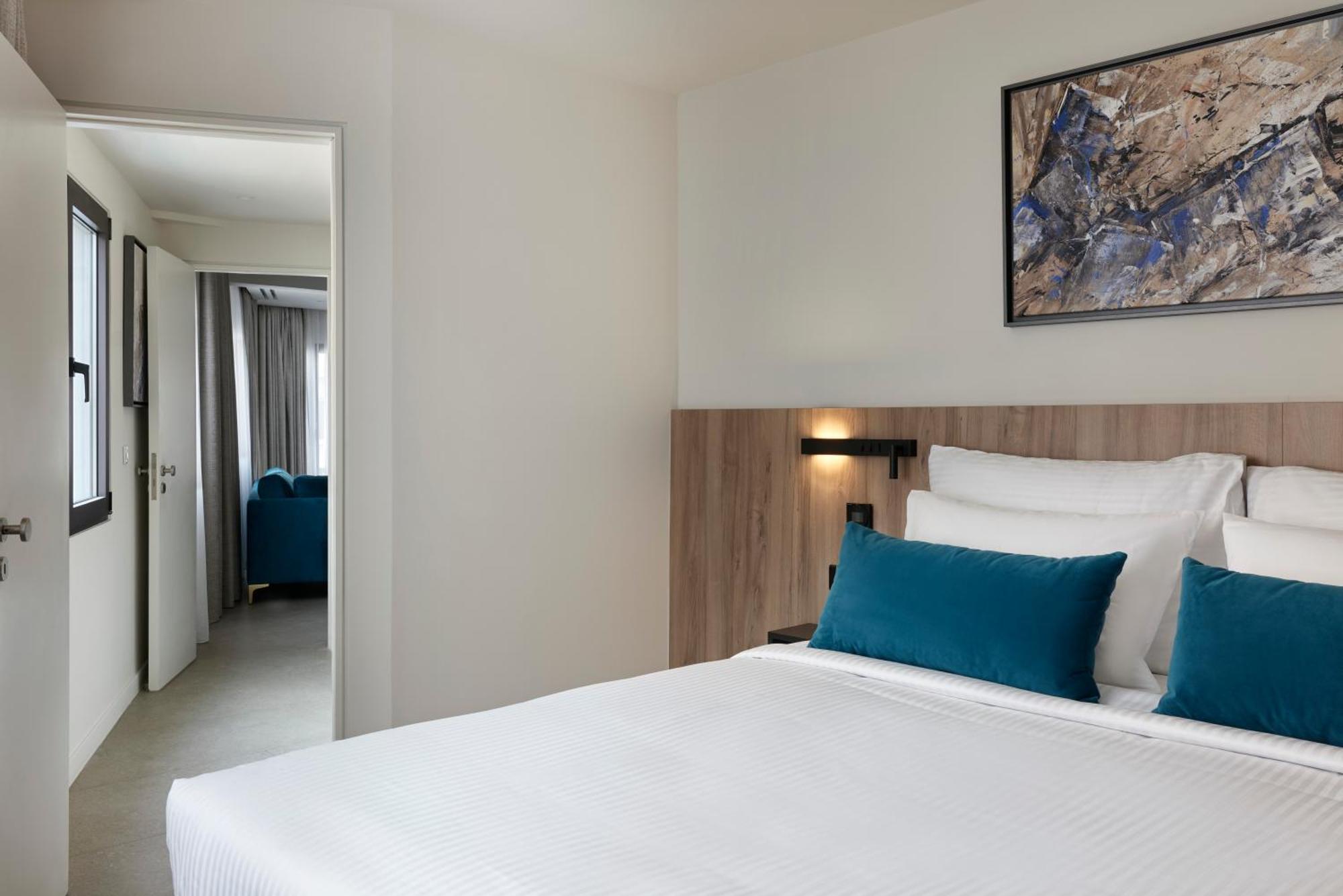 Hestia - Kolokotroni 23 Hotel Athena Bagian luar foto