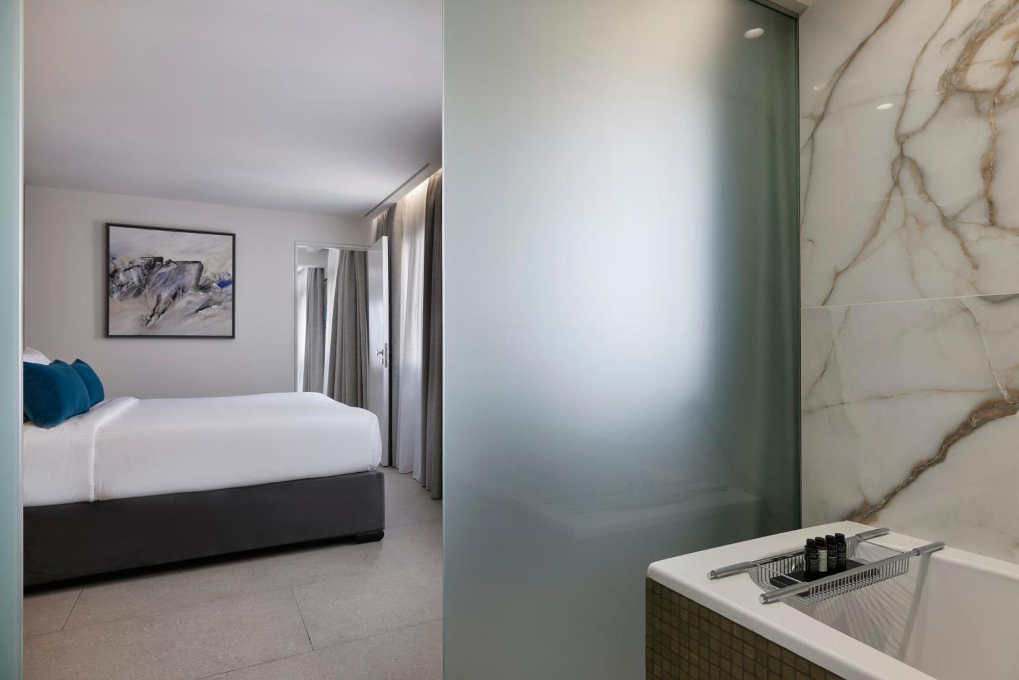 Hestia - Kolokotroni 23 Hotel Athena Bagian luar foto